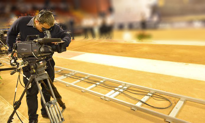 DU SPORT-BOULES À LA TÉLÉVISION